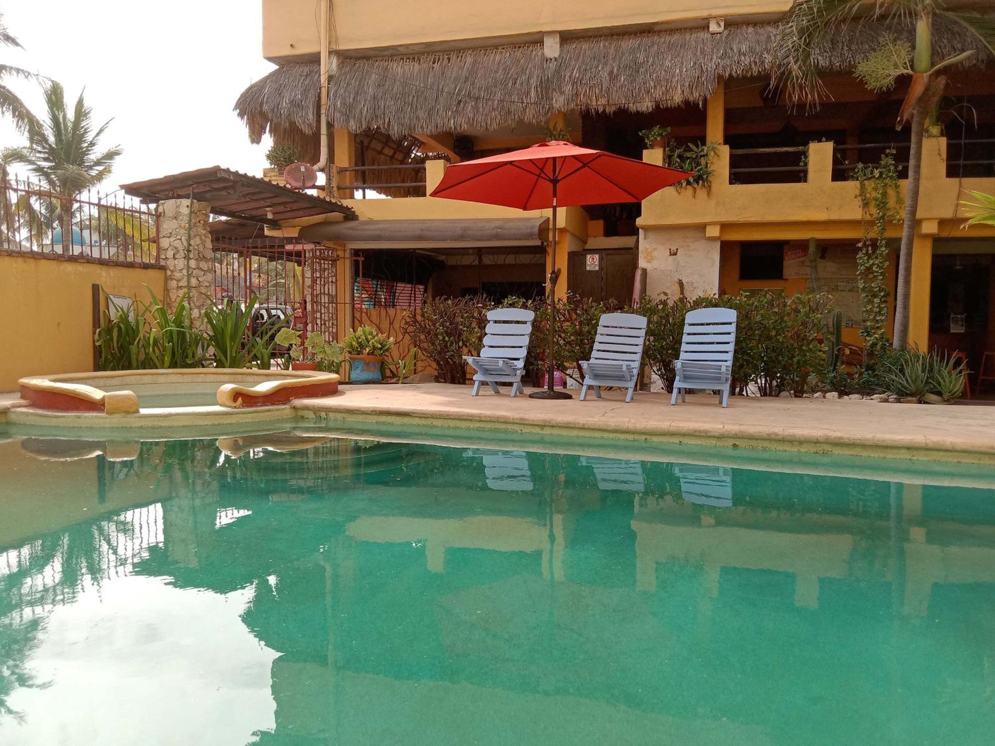 Hotel Papaya Surf ปูแอร์โตเอสกอนดิโด ภายนอก รูปภาพ